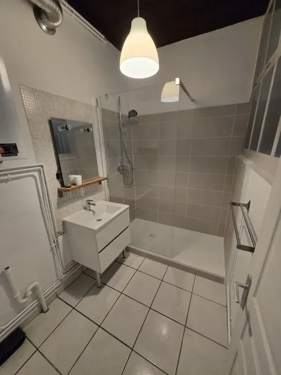 remplacement d'une baignoire par un receveur à l'Arbresle, L'Arbresle, Romain Petel