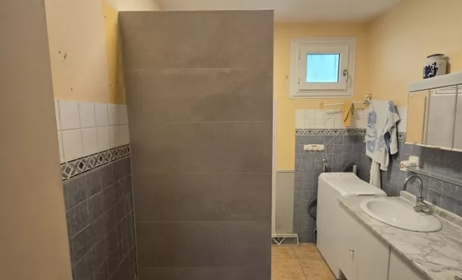 Réalisation d'une douche PMR à L'arbresle, L'Arbresle, Romain Petel