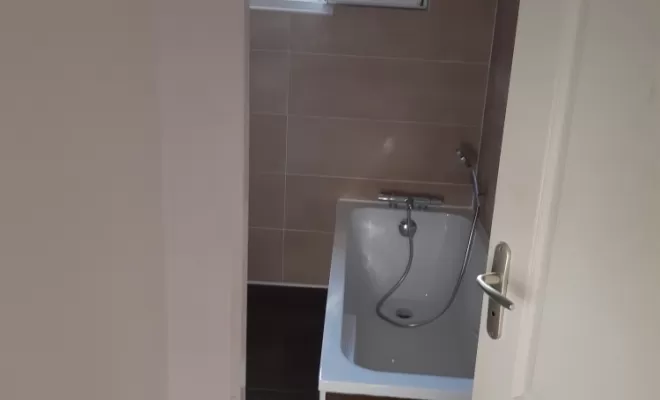 Réalisation d'une salle de bain clé en main à st bel, L'Arbresle, Romain Petel