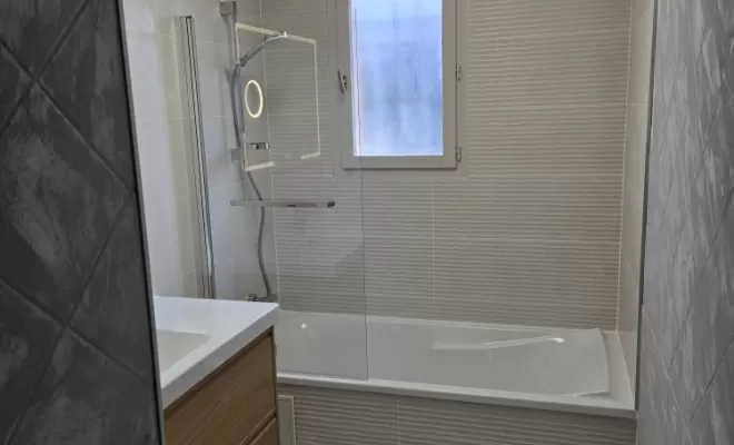 Remplacement d'une baignoire à lachassagne, L'Arbresle, Romain Petel